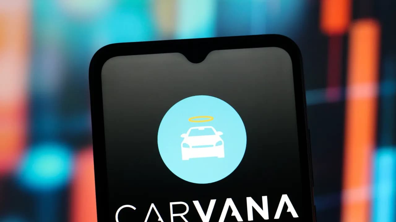 CVNA Shares In Spotlight After Gotham City Research Highlights Red Flags — What Does The Street Think?