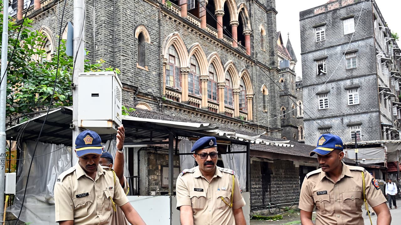 Mumbai: 367 face FIR over fake birth certificates after BJP complaint