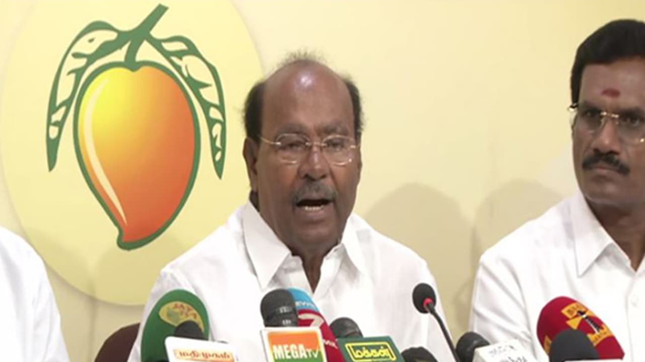 PMK founder S. Ramadoss collapses during election campaign in Salem