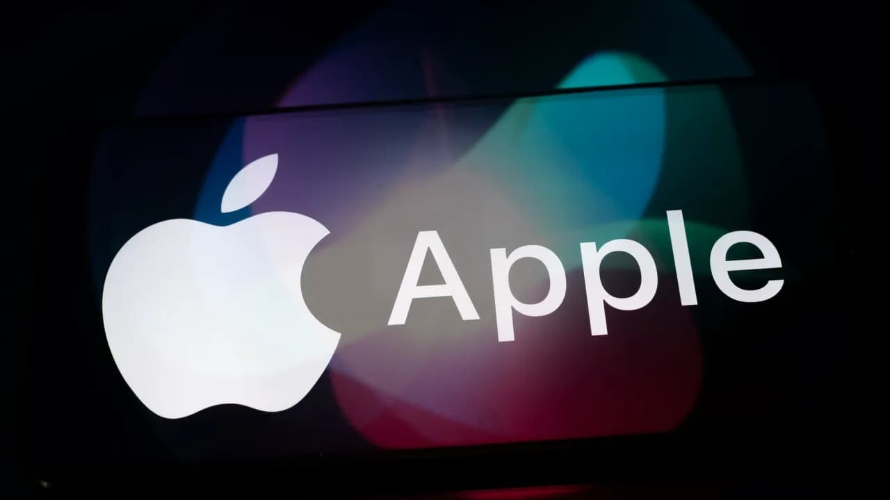 Apple Reportedly Negotiates Deals With Publishers For Real-Time Content To Power AI-Powered Siri