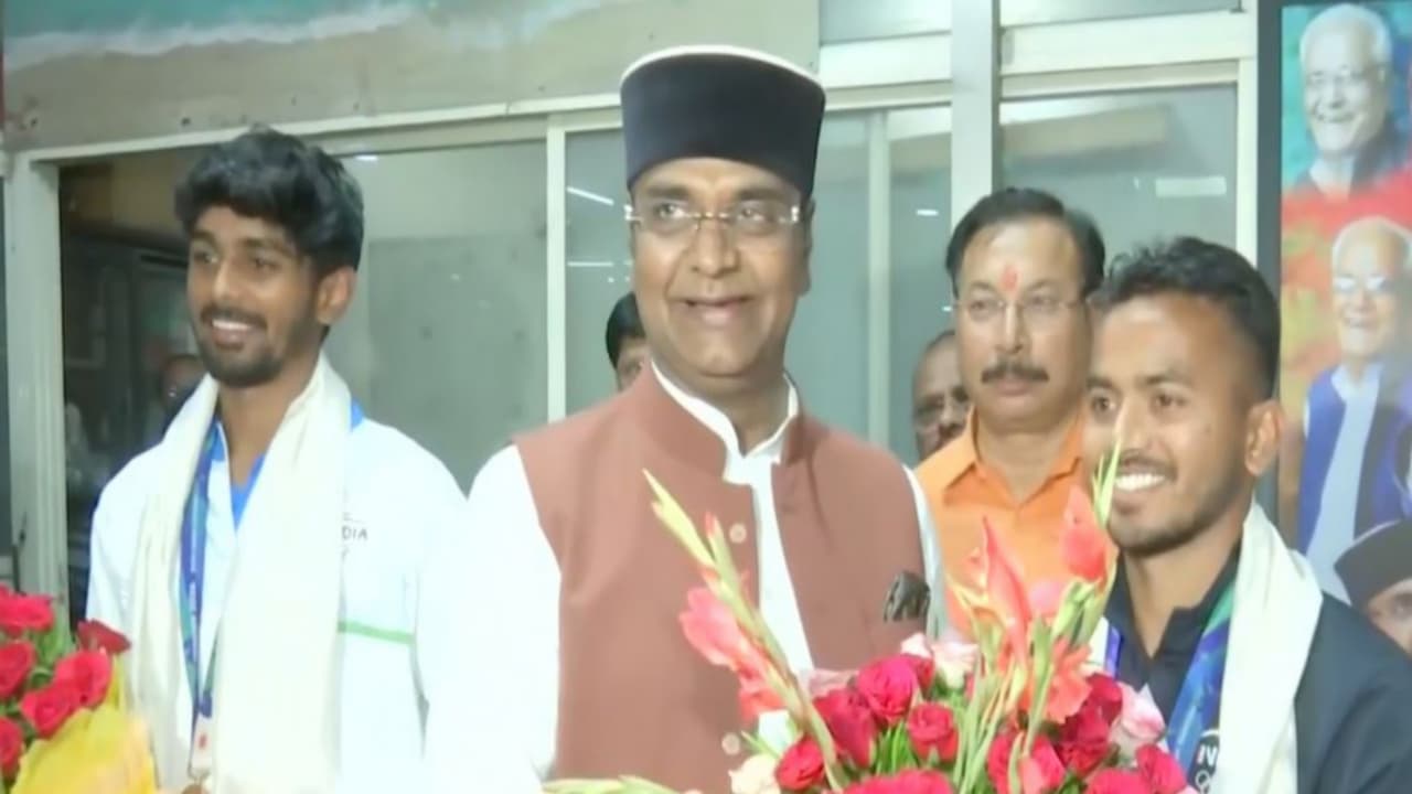 Asian Games: MP minister honours medalists Vivek Sagar, Jay Meena