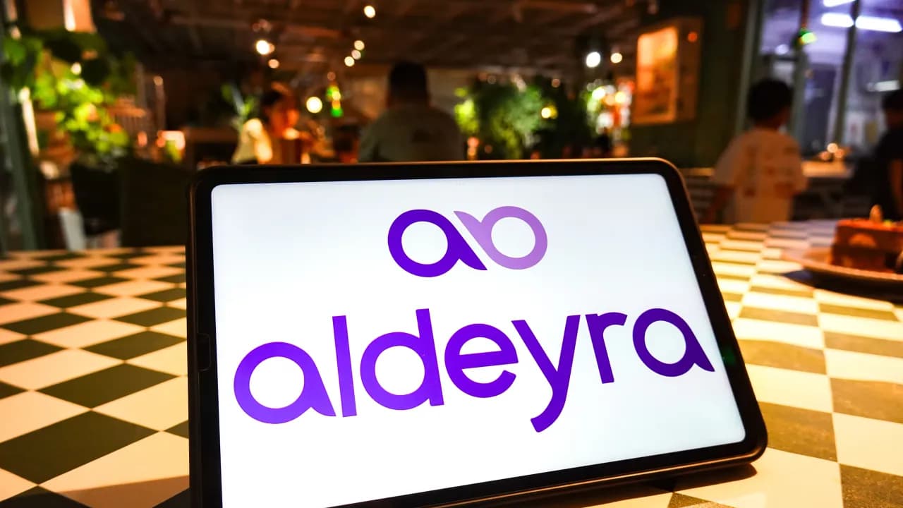 ALDX Stock Garners Retail Interest: Investors Debate Dry Eye Treatment Approval Amid Long Wait