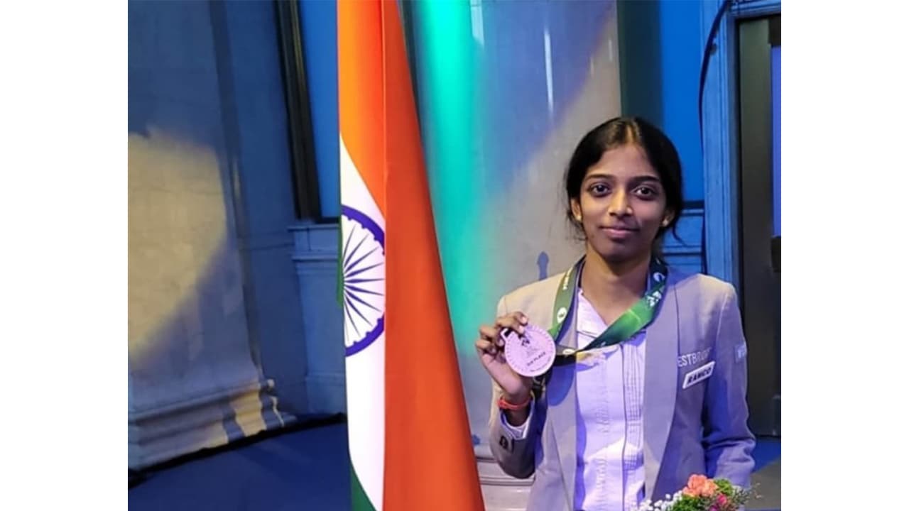 R Vaishali wins FIDE Women's Candidates, to face Ju Wenjun for title