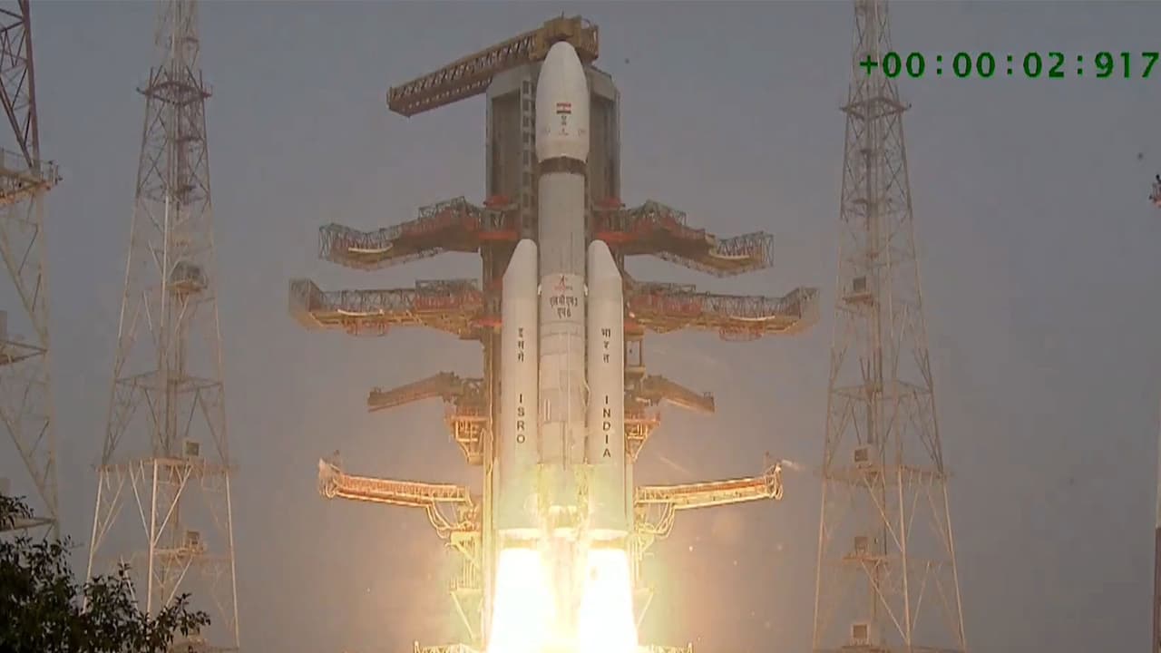 AST SpaceMobile CEO hails India's launch of BlueBird 6 satellite ...