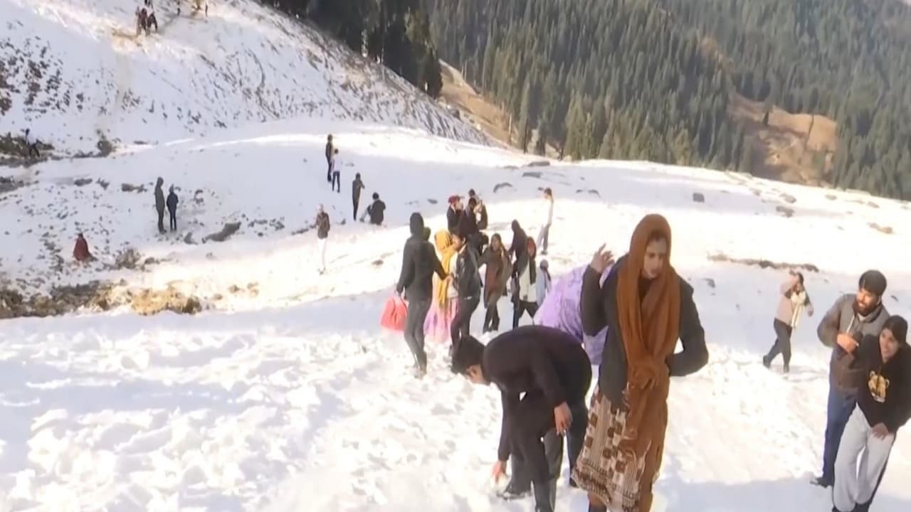 Bhaderwa Winter Carnival boosts J&K's economy, attracts tourists
