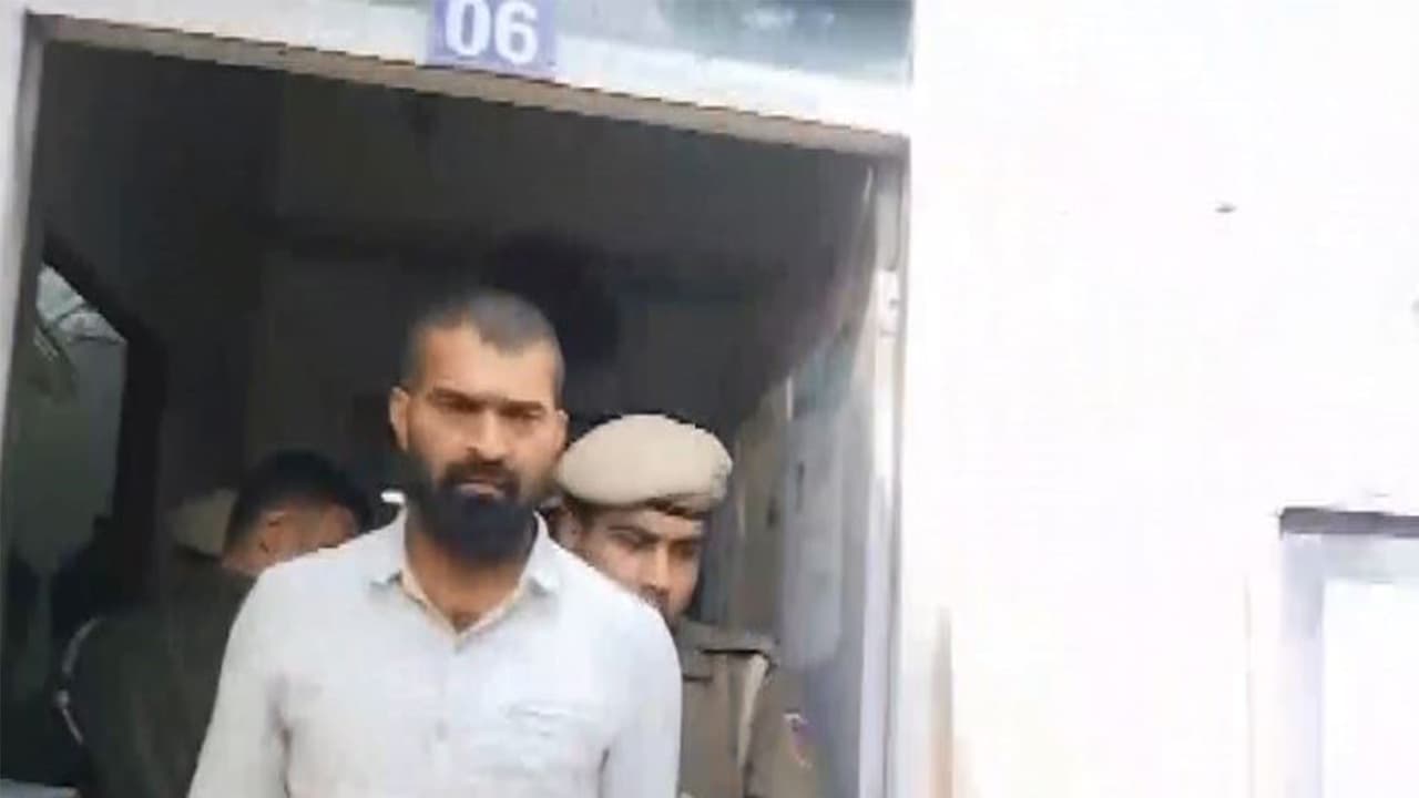 Delhi Police seeks 5-day custody of arrested Youth Congress workers