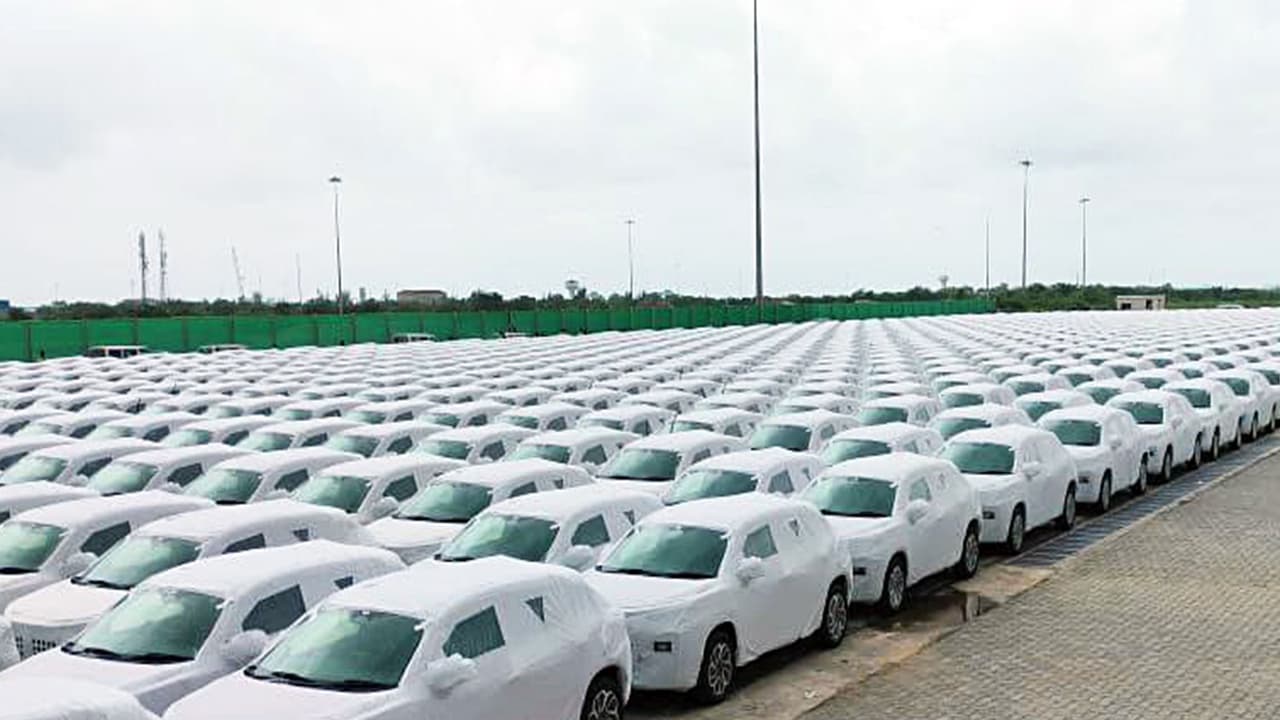 Indian auto sector shows strength in March, but moderation signs emerge