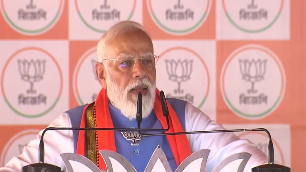 PM Modi calls massive Bengal rally a 'trailer' of May 4 election result