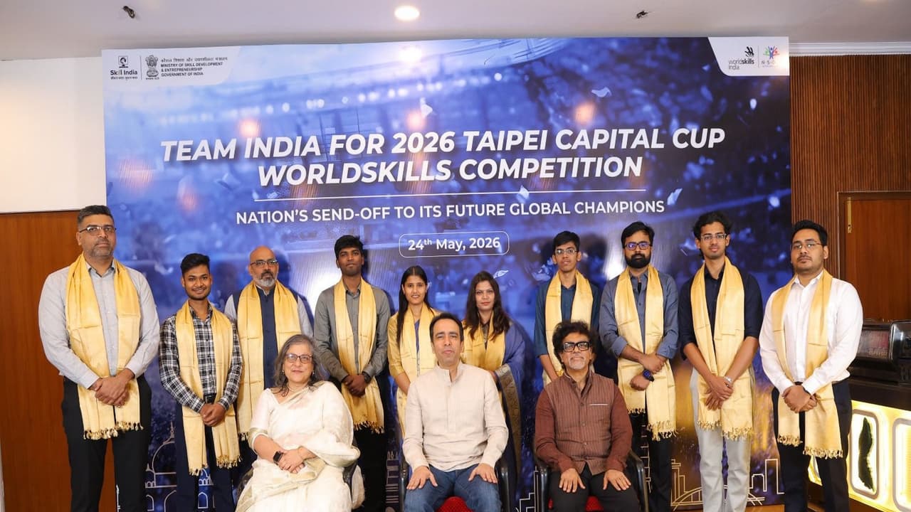 Jayant Chaudhary sends off Indian team for WorldSkills event in Taipei