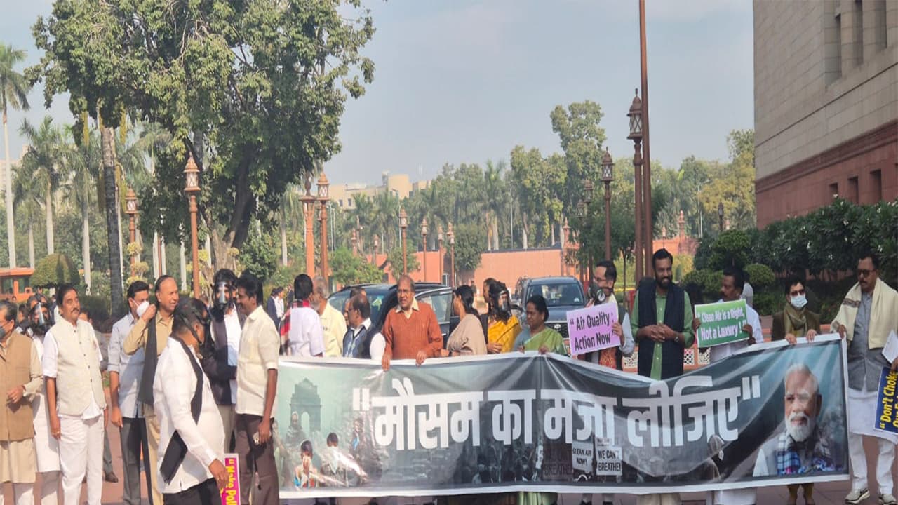 Pollution Protest: Oppn Mocks PM Modi's 'Enjoy the Weather' Remark