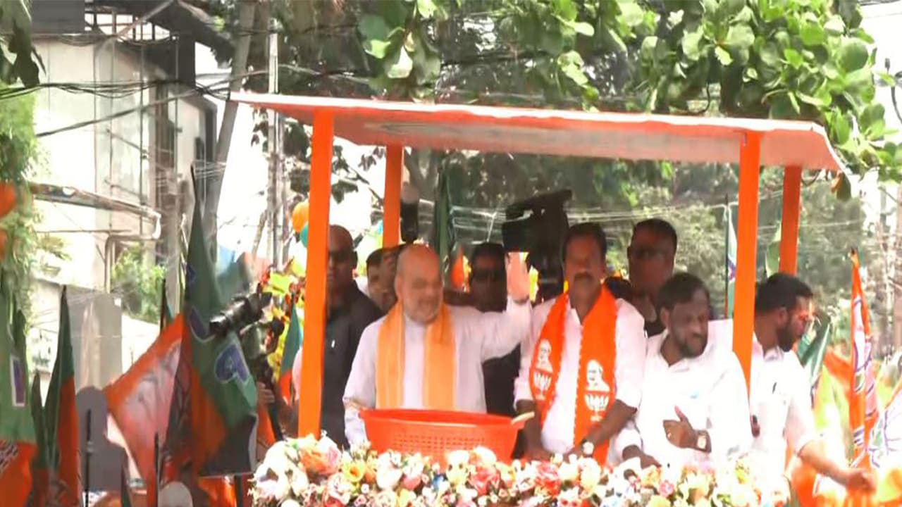 Kerala Polls: Amit Shah holds roadshow; Modi confident of NDA win