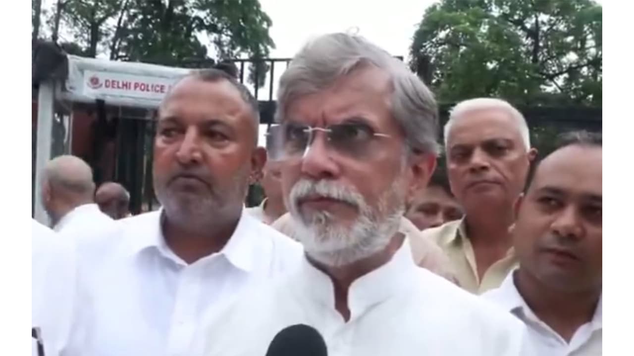 Congress leaders, including Pawan Khera, launched a sharp attack on the RSS and BJP amid the Vande Mataram row, questioning their role in the freedom movement. Khera, Amarinder Singh Raja Warring and KC Venugopal defended the CWC's decision to sing only the first two stanzas, citing a 1937 resolution and accusing the BJP of politicising the issue and trying to manipulate history.