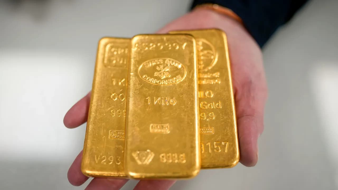 Gold Is Up 65% YTD, But Howard Marks Says The Case For Owning It Can Be ‘Superstition,’ Not Intrinsic Value