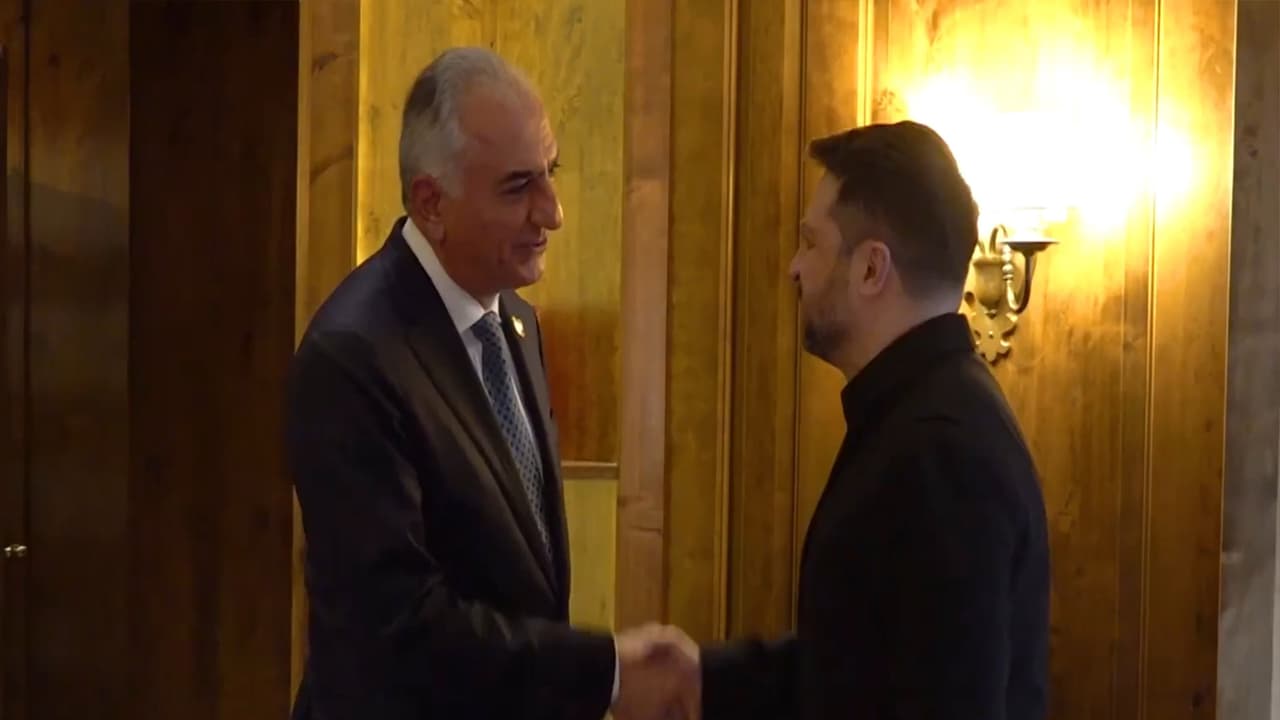 Ukraine backs Iranian people after Zelenskyy-Pahlavi Munich meeting