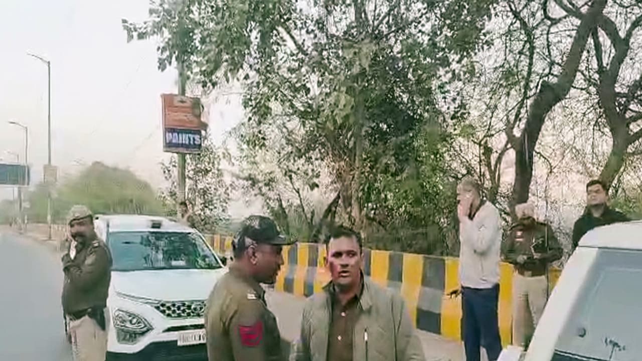 Delhi: Two wanted criminals of Vicky Sanyasi gang nabbed in encounter