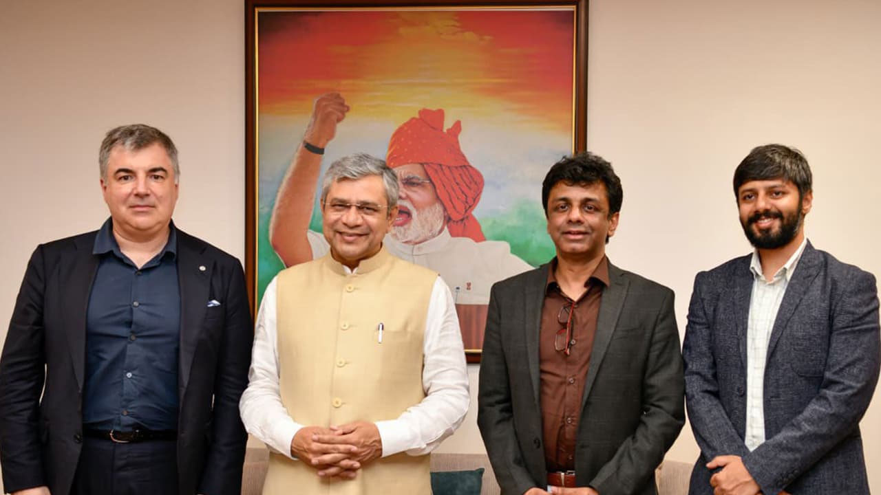 Vaishnaw discusses 2D materials, electronics recycling with Nobelist