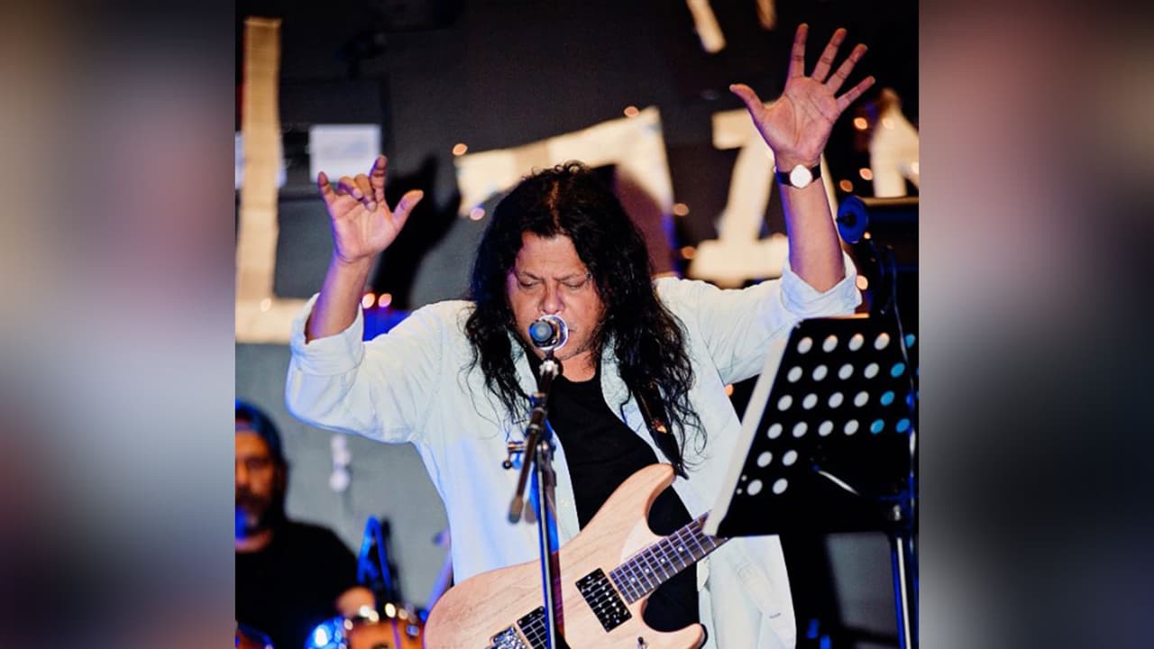 James's concert cancelled after attack at Dhaka school; 25 injured