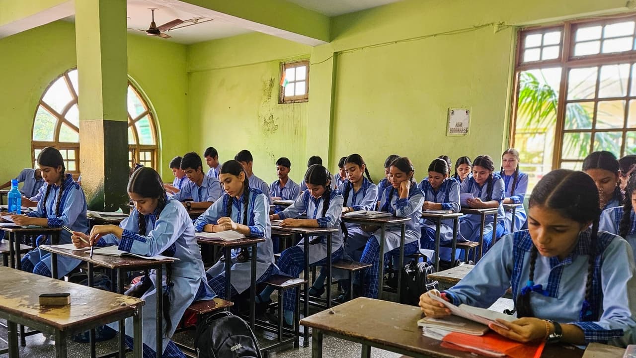 J&K schools to remain closed amid Pakistani drone intrusion attempts