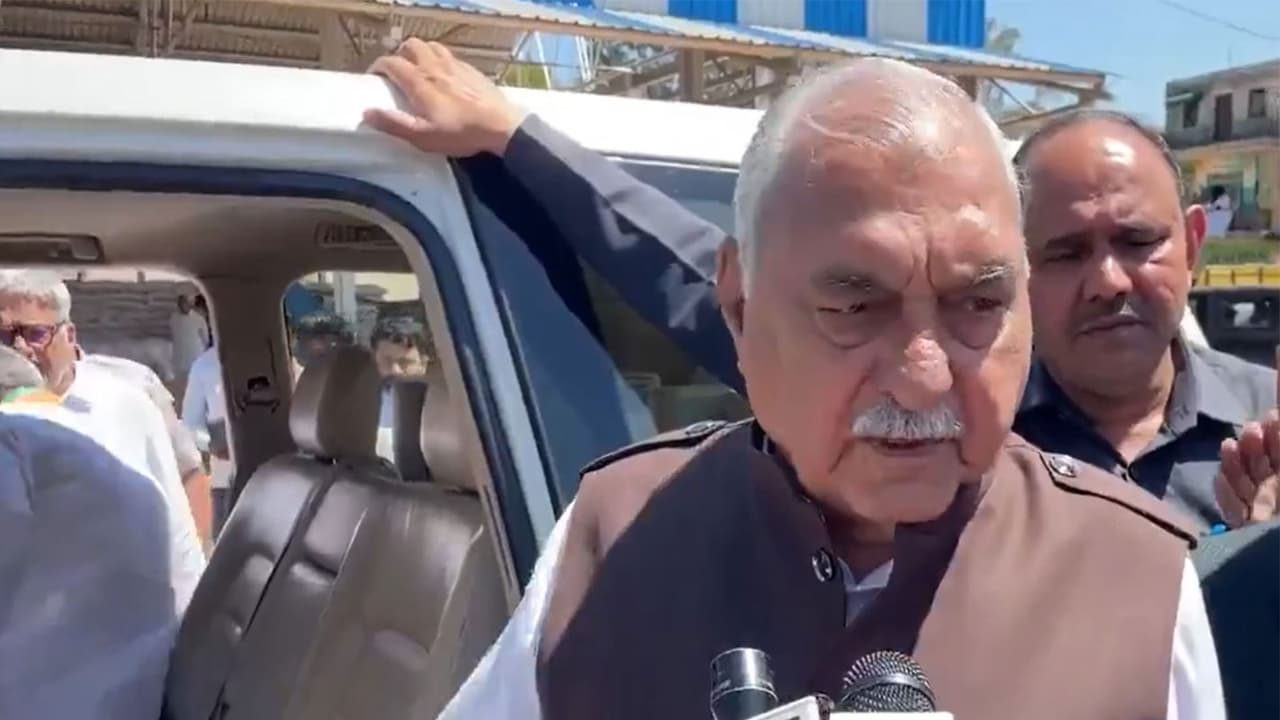 Hooda slams Haryana govt over farmers' distress due to procurement woes