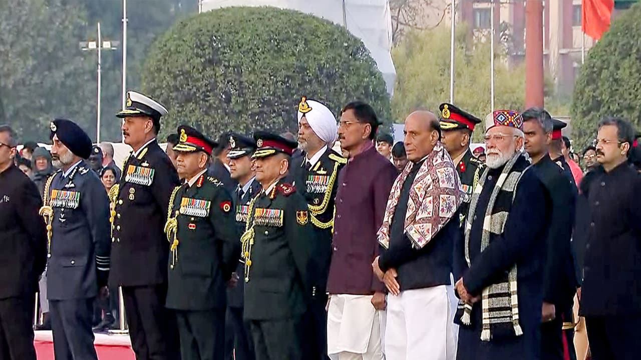 PM Modi lauds Beating Retreat, urges people to listen to its music