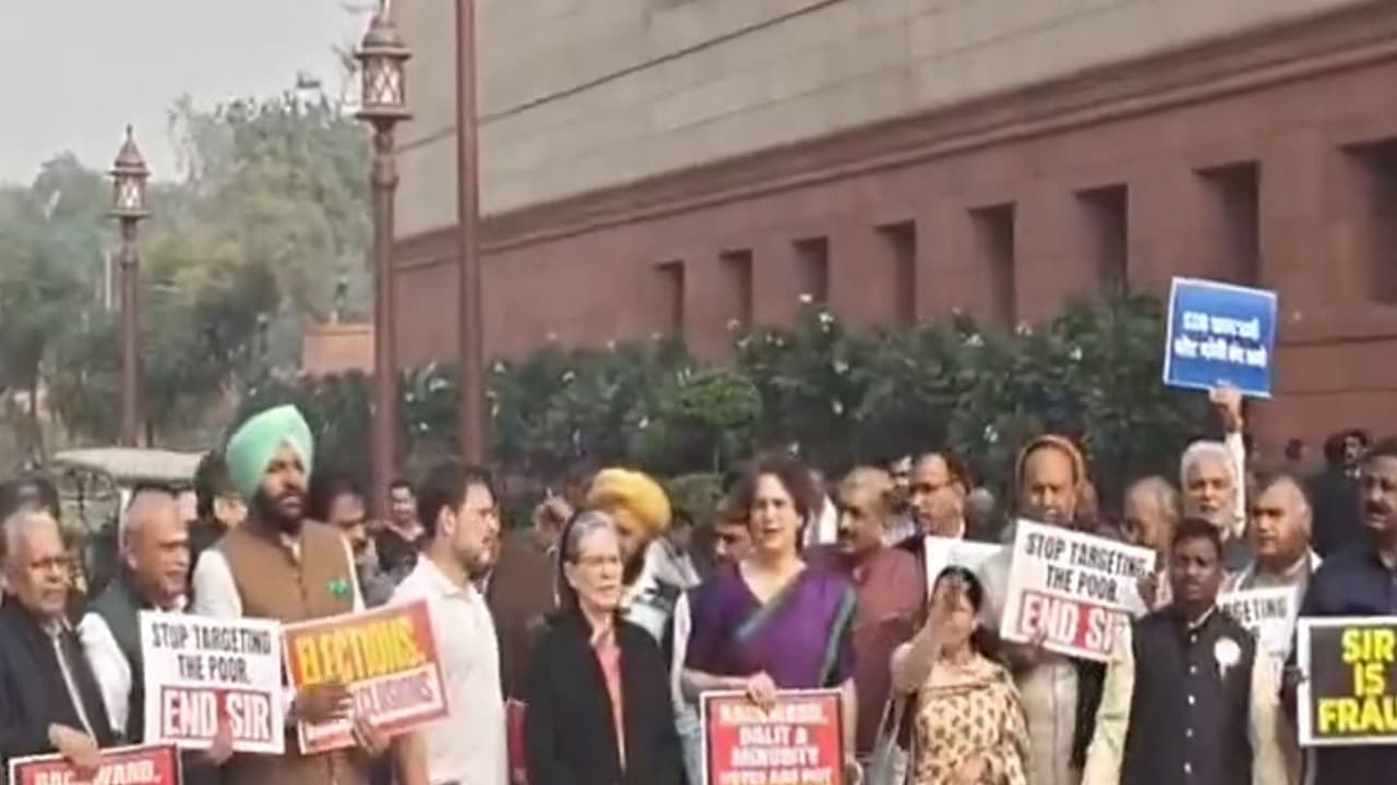 INDIA bloc protests electoral roll revision; Kharge vows to fight on