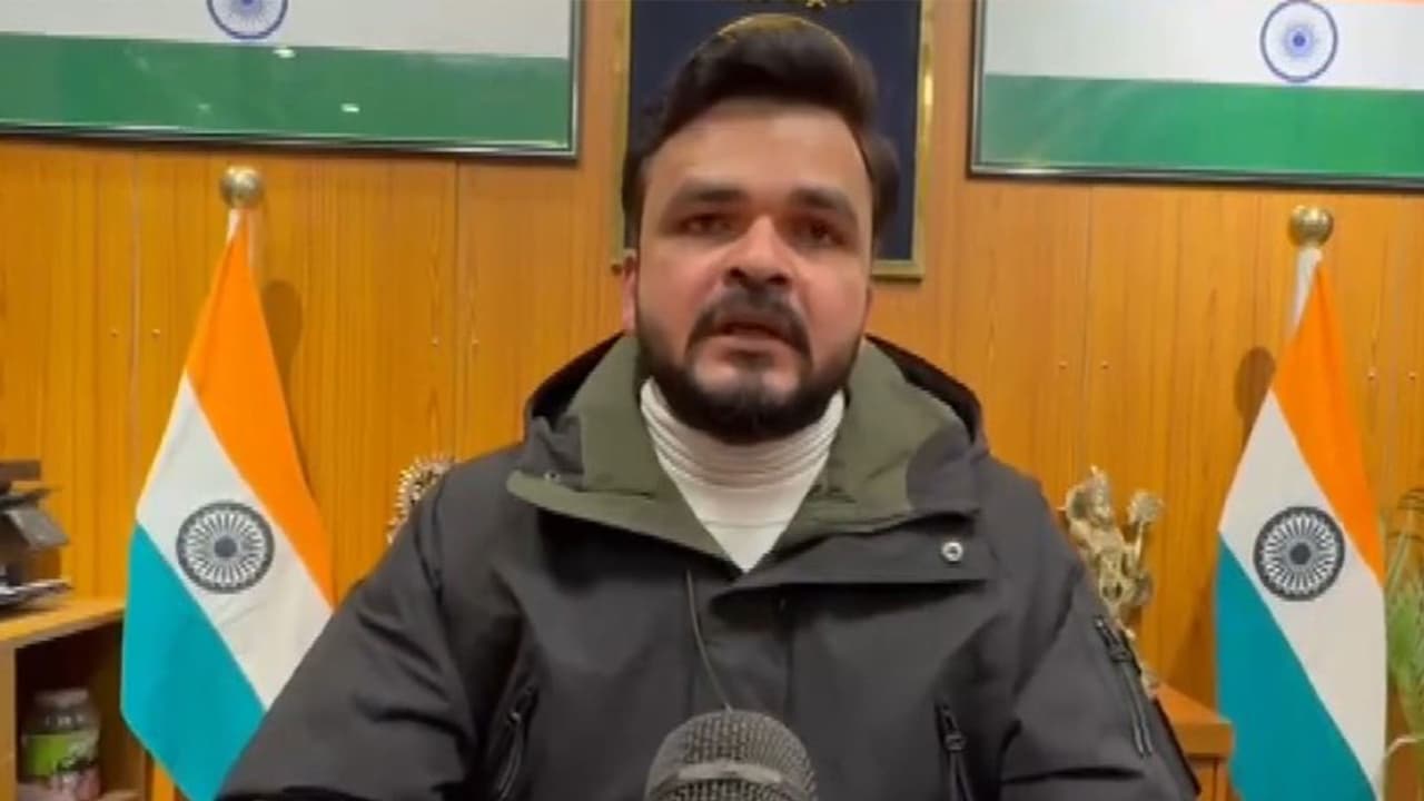 Rampur teacher of 33 years faces case over alleged Pakistani origin