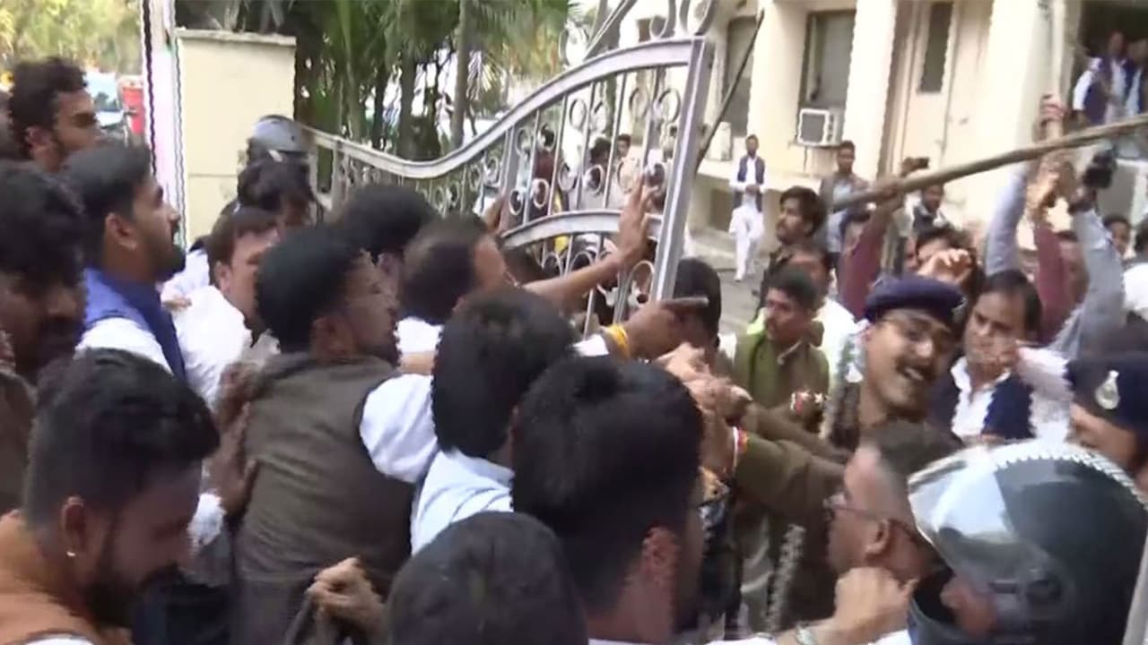 Clash in Bhopal: 7 BJP workers booked for attack on Congress office