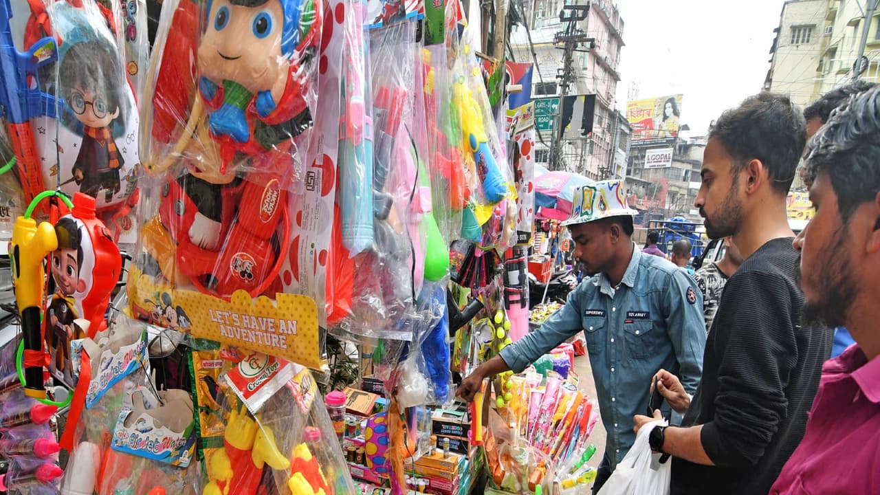 Holi 2024: 'Vocal for Local' to drive biz over Rs 80,000 crore