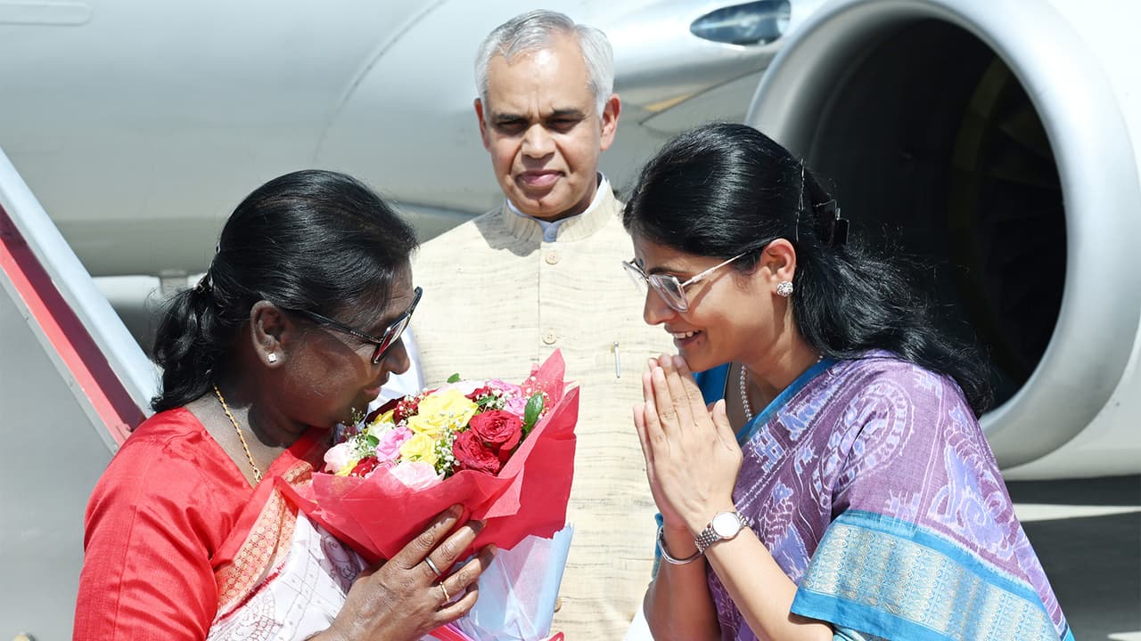 President Murmu arrives in Rajkot for 4-day Gujarat, Maharashtra visit