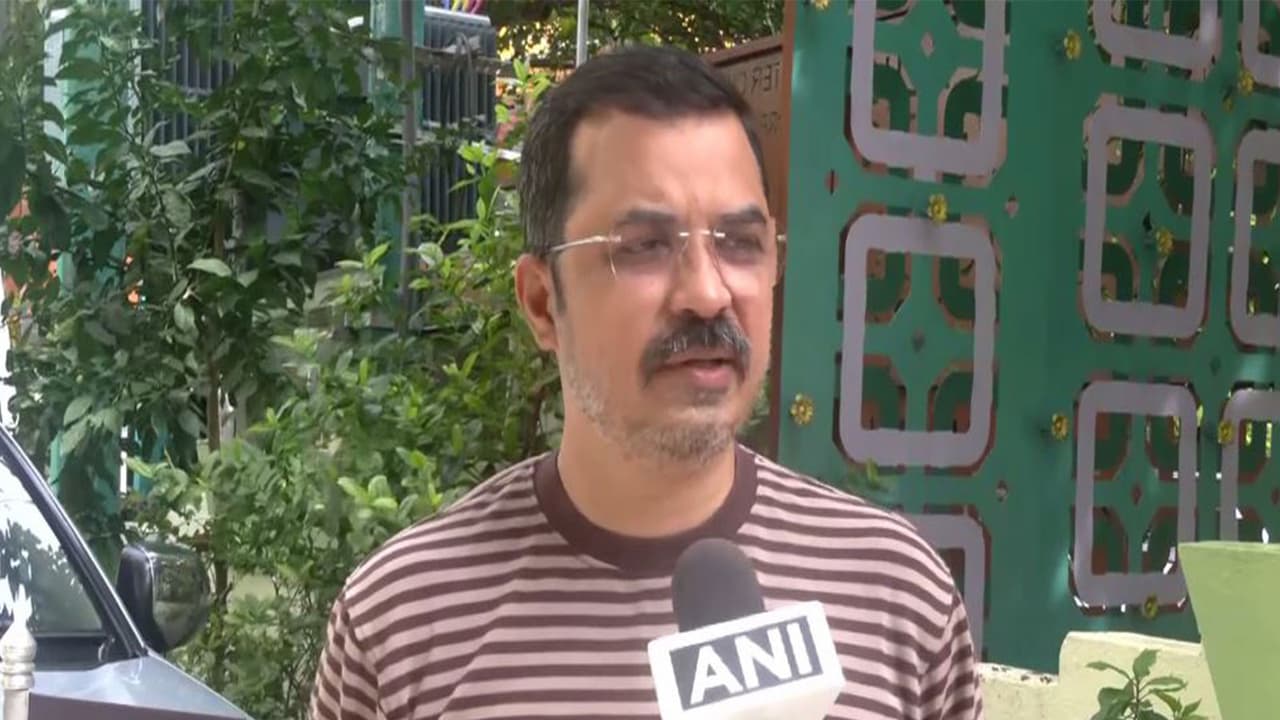 AIADMK slams TN govt's 'kindergarten-level' politics on Cauvery