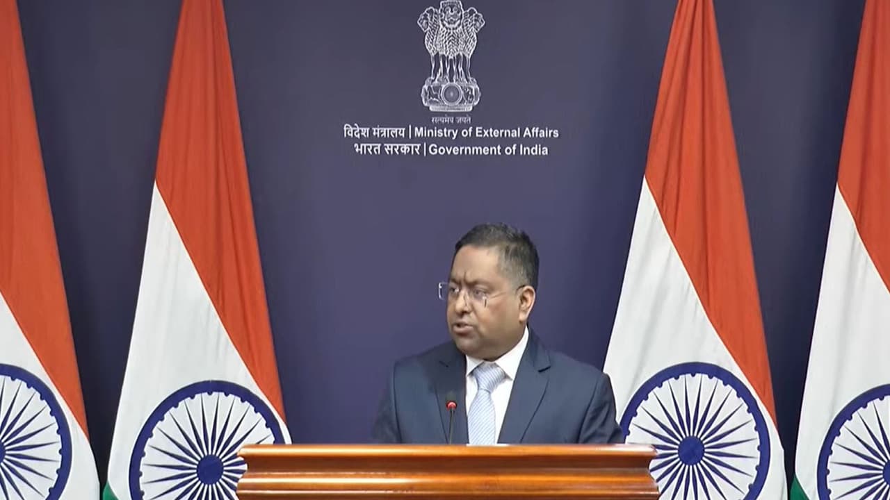 India advises nationals to leave Iran amid volatile security situation