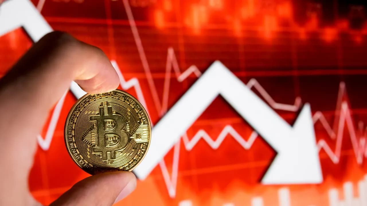 Bitcoin Lender Says ‘World Order Has Broken Down,’ Positions BTC As Structural Hedge