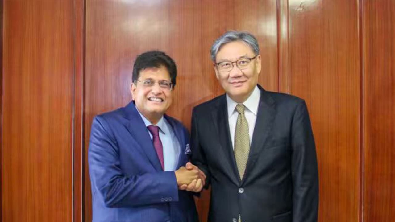 India, China discuss strengthening trade cooperation at WTO meeting