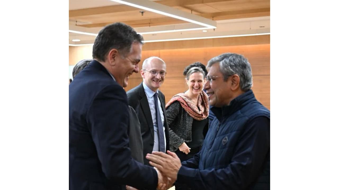 India, France discuss upskilling railway staff, deepening cooperation