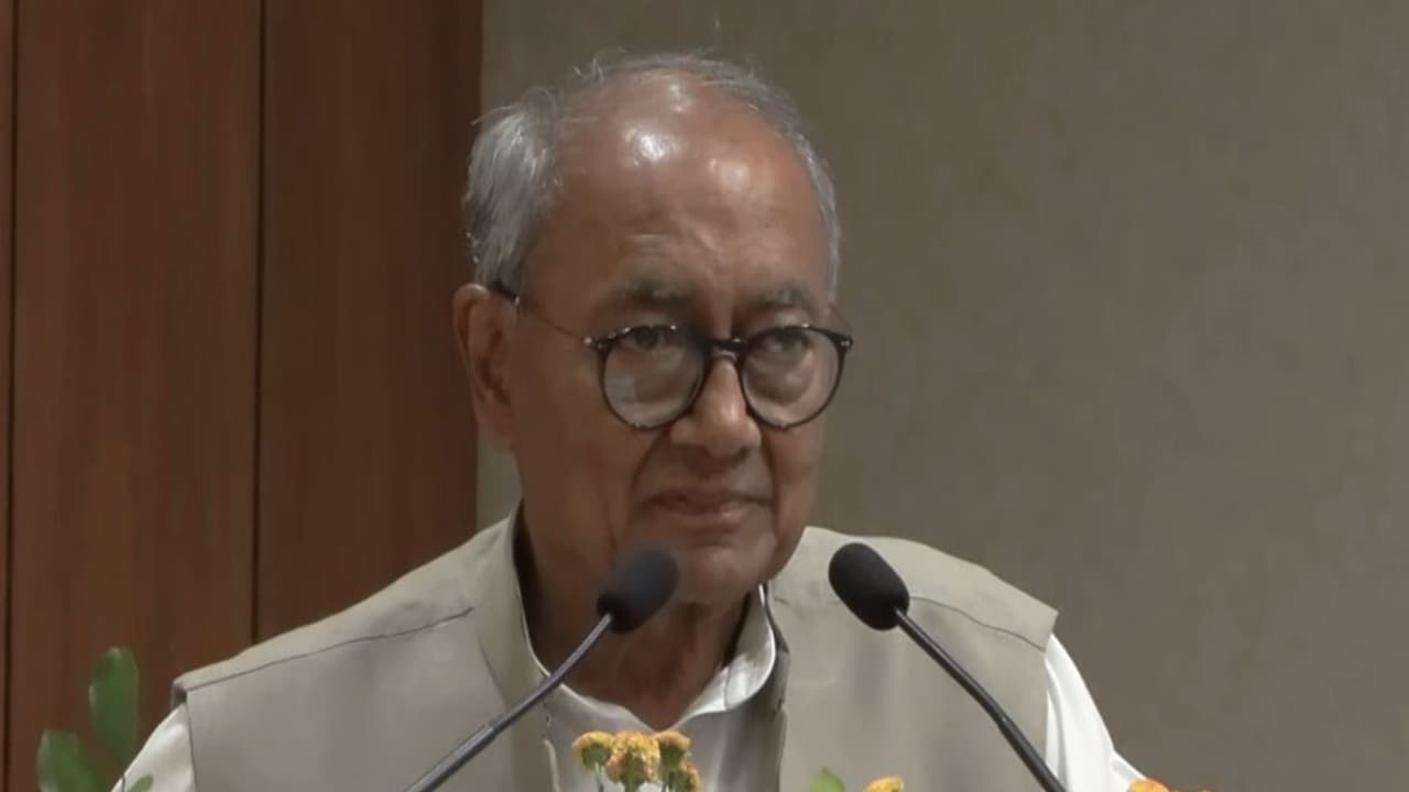 Congress' Digvijaya Singh clarifies stance on Naxals, condemns violence