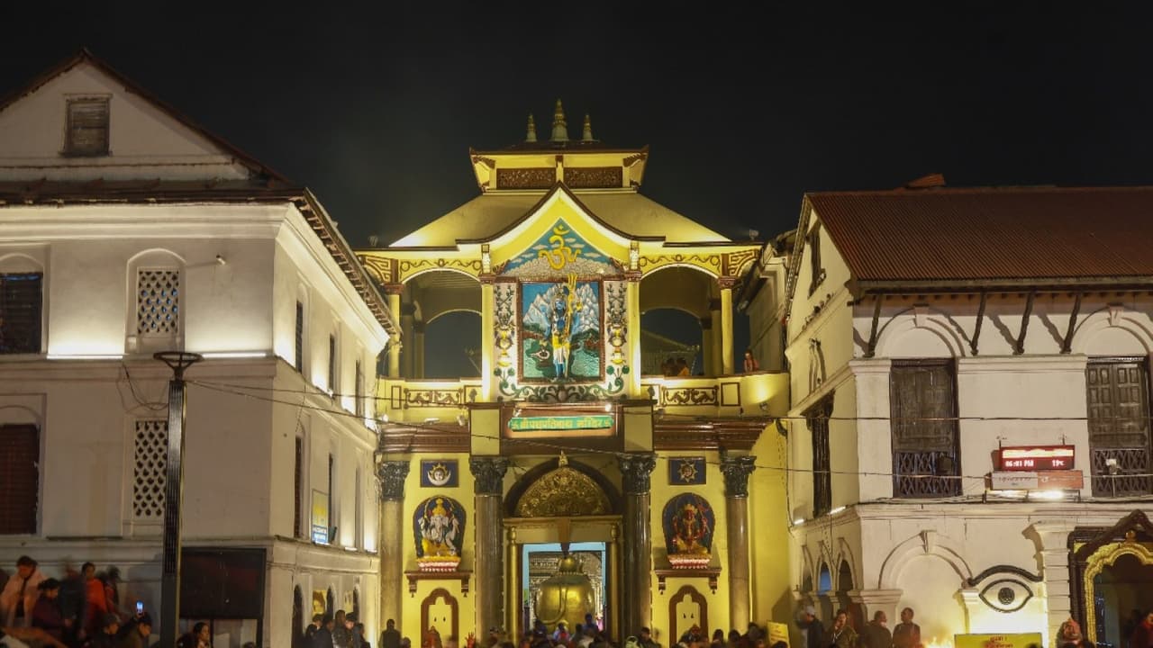 Mahashivaratri: Thousands throng Pashupatinath Temple in Kathmandu