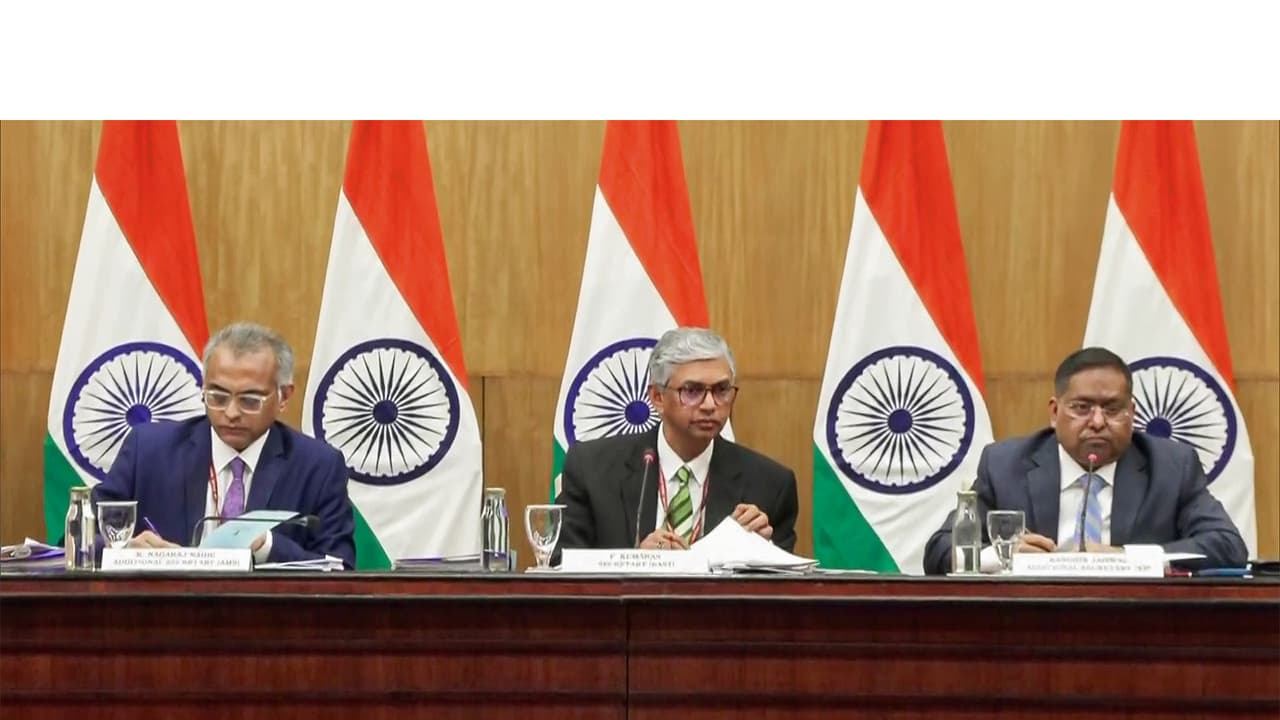 400,000 Indian students in Canada, twice the number in US: PM Carney