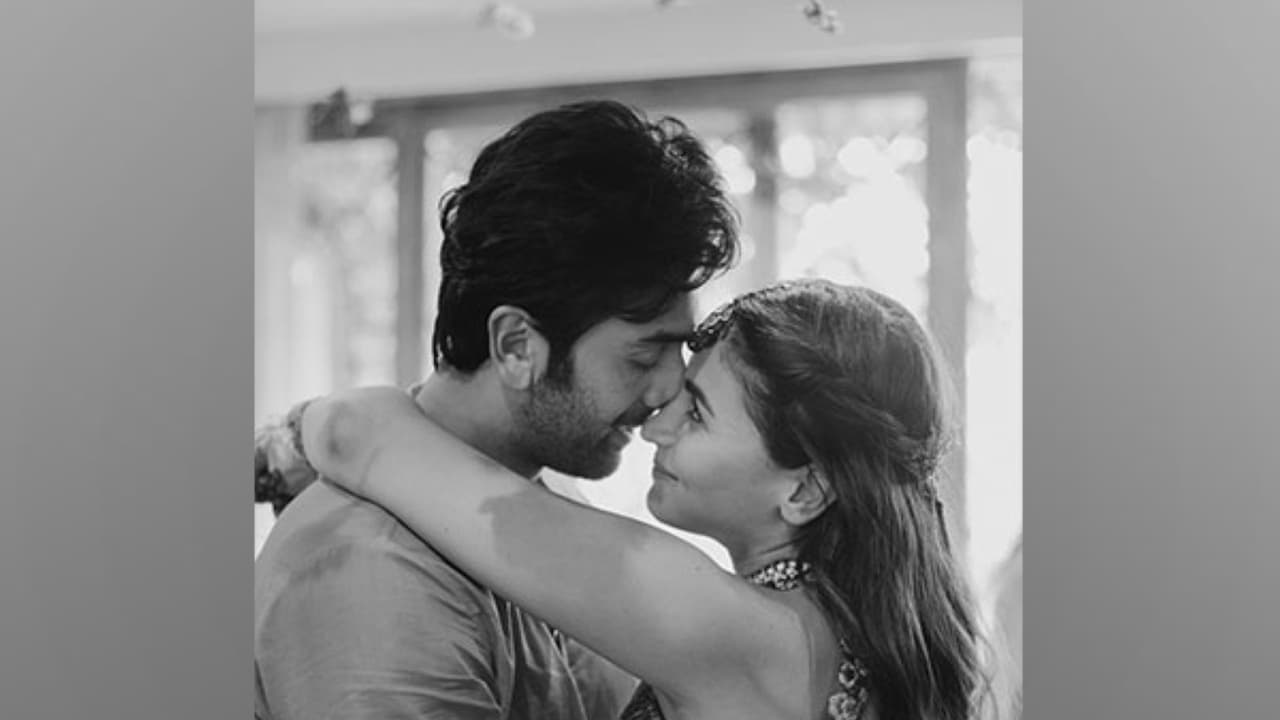 Ranbir Kapoor Felt Like A Mouse While Proposing To Alia In Kenya ...