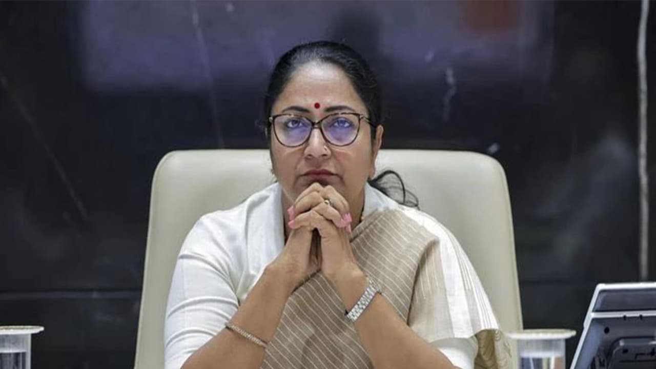 Delhi to procure 10,000 school desks from Tihar to aid inmates