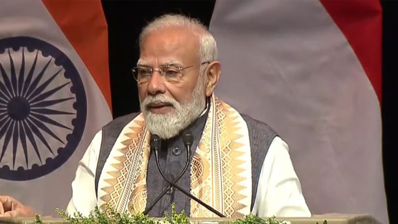 PM Modi feels 'like a festival in India' amid diaspora in Netherlands
