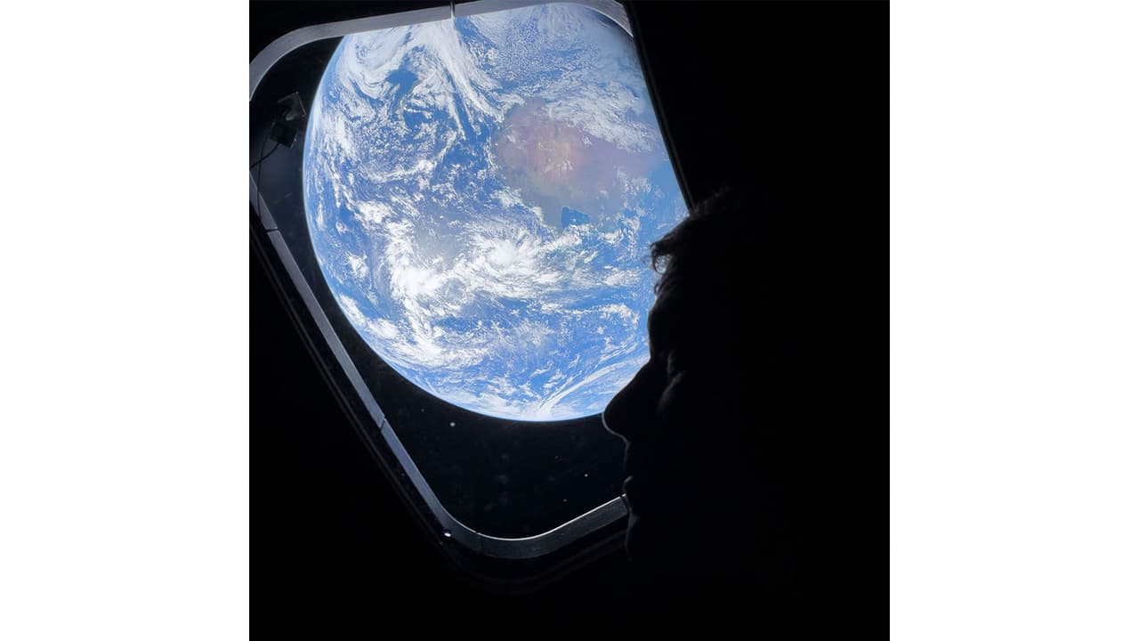 Artemis II: ಚಂದ್ರನತ್ತ ಮೂರನೇ ಎರಡರಷ್ಟು ದಾರಿ ಪೂರ್ಣ; ಇತಿಹಾಸ ನಿರ್ಮಿಸಲು ಗಗನಯಾತ್ರಿಗಳ ತಯಾರಿ! (ವಿಡಿಯೋ) | Artemis Ii Mission Nears Moon As Astronauts Practice For Historic Flyby Artemis II: ಚಂದ್ರನತ್ತ ಮೂರನೇ ಎರಡರಷ್ಟು ದಾರಿ ಪೂರ್ಣ; ಇತಿಹಾಸ ನಿರ್ಮಿಸಲು ಗಗನಯಾತ್ರಿಗಳ ತಯಾರಿ! (ವಿಡಿಯೋ) | Artemis Ii Mission Nears Moon As Astronauts Practice For Historic Flyby