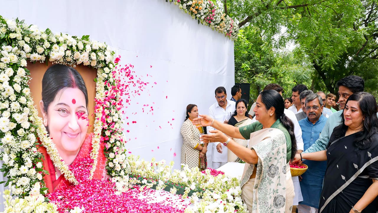 Delhi CM Rekha Gupta pays tribute to Sushma Swaraj on 74th birthday