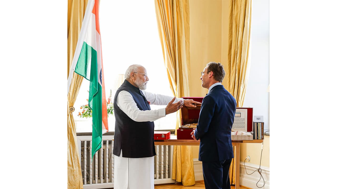 PM Modi 'profoundly moved' by Swedish PM's gift of Tagore poems