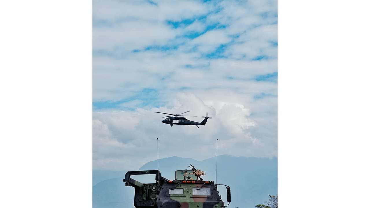 Taiwan detects 28 Chinese jets; 21 cross median line, enter ADIZ