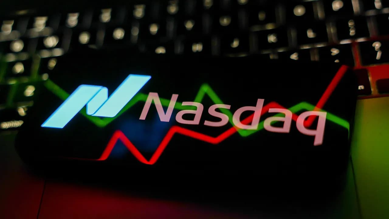 Why Are Nasdaq, S&P 500 Futures Subdued Ahead Of PPI, Jobless Claims? CRWV, NBIS, CBRS, CSCO, ONDS, SPCX Stocks In Focus