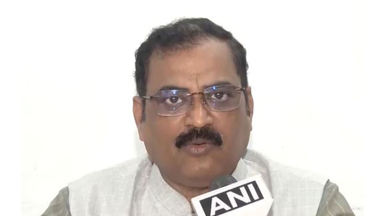 BJP, BJD clash over 'No PUC, No Fuel' rule implementation in Odisha