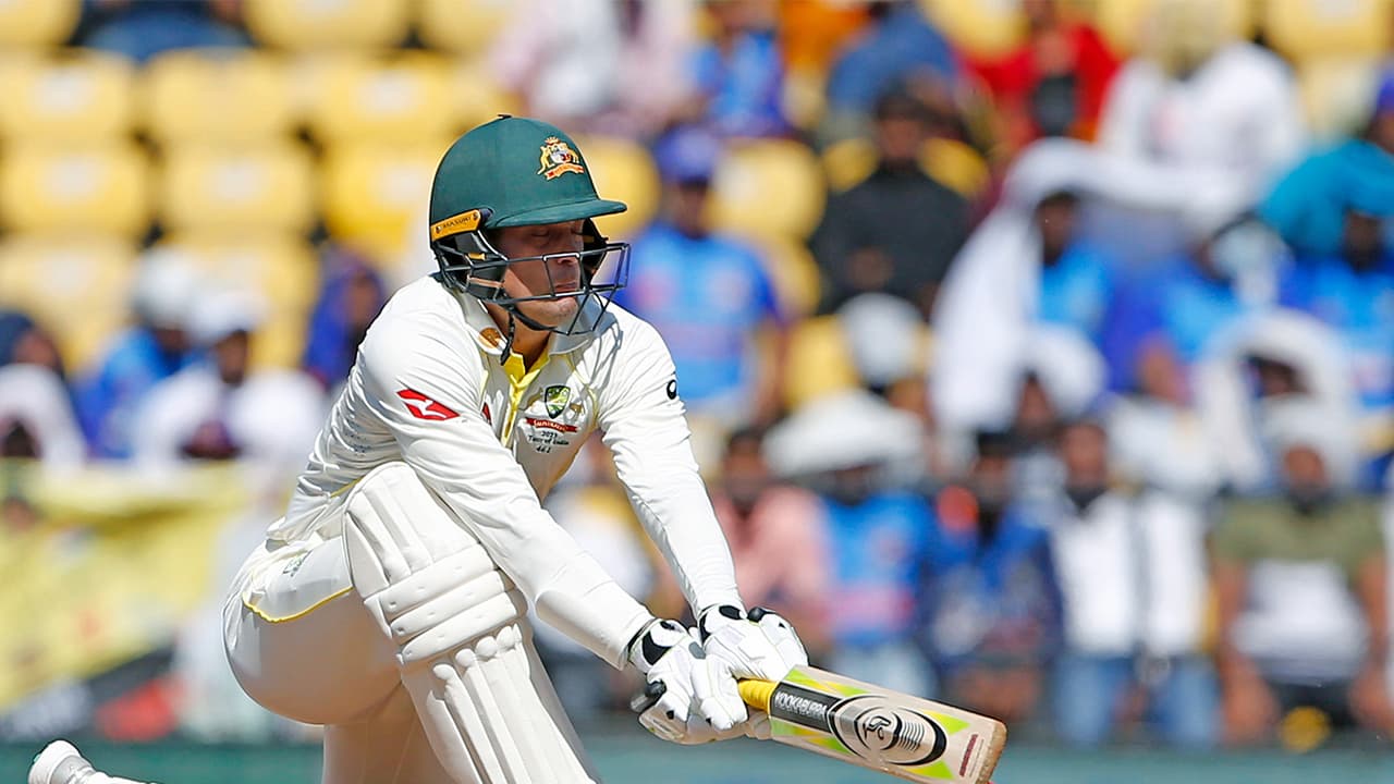 Inglis and Carey Lead Australia to Narrow Lead Against South Africa