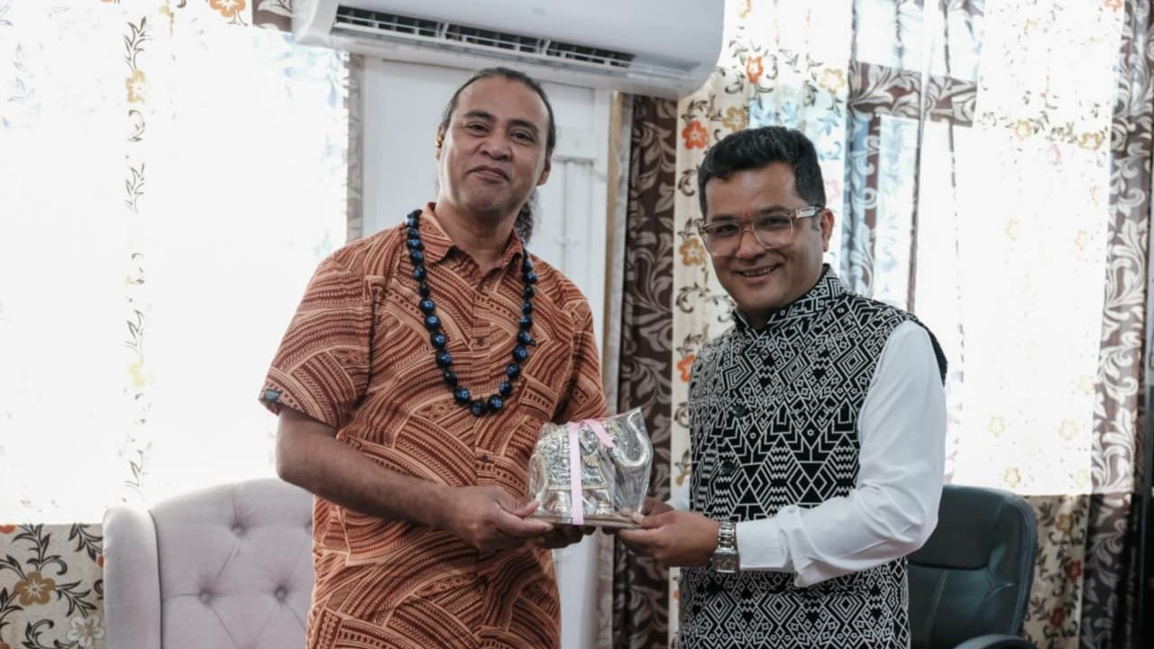 India, Tuvalu discuss expanding cooperation in health, education