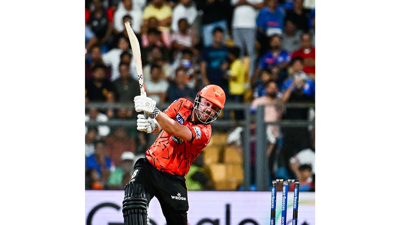 Rickelton's 123 in vain as Sunrisers chase 244 to hand Mumbai sixth defeat — image 1