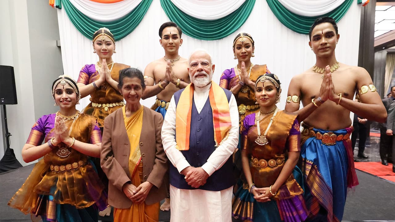 PM Modi receives warm cultural welcome from Indian diaspora in Malaysia